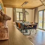 Alpenchalet Kaerntnerglueck * Afritz